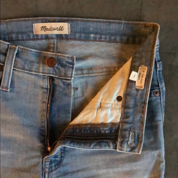 9” High-Rise Skinny Cuffed Jeans: Light Wash - Picture 3 of 5